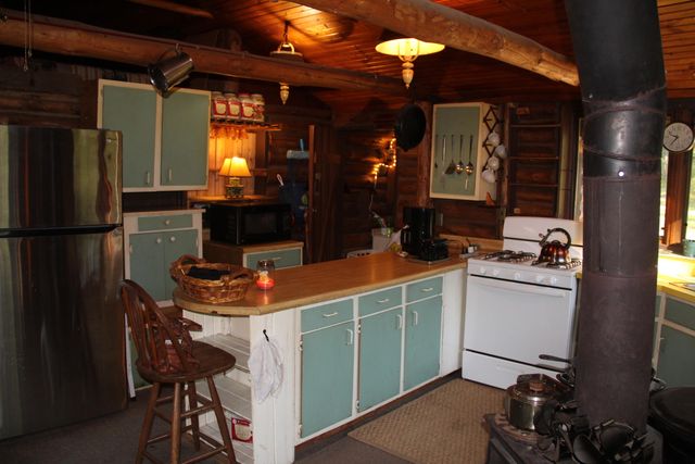 568 E Burke Circle, Cherry Valley Twp, MI 49304