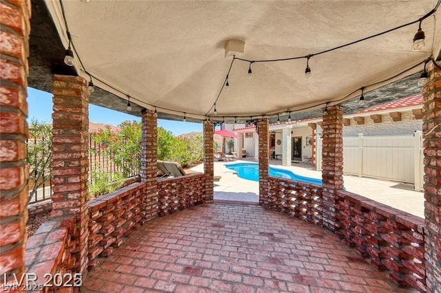 220 Hallett Cove, Boulder City, NV 89005