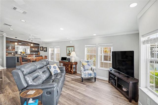 17550 Canal Cove CT, Fort Myers Beach, FL 33931