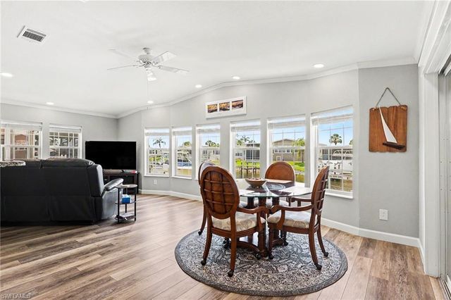 17550 Canal Cove CT, Fort Myers Beach, FL 33931
