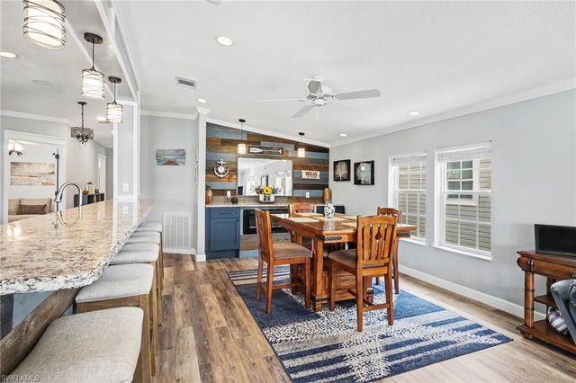 17550 Canal Cove CT, Fort Myers Beach, FL 33931