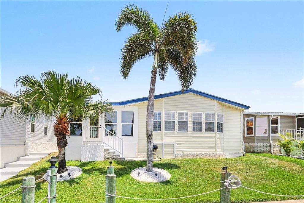 17550 Canal Cove CT, Fort Myers Beach, FL 33931