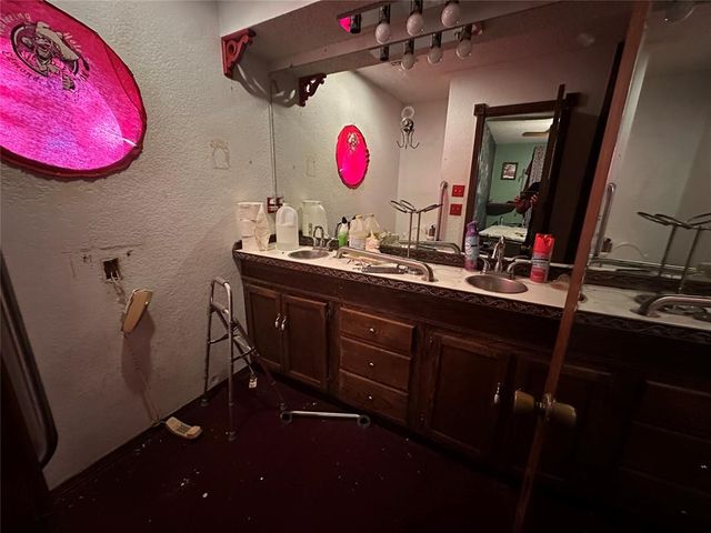 9505 Weeping Willow Way, Edmond, OK 73034