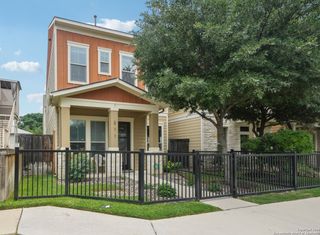 211 E Courtland, San Antonio, TX 78212