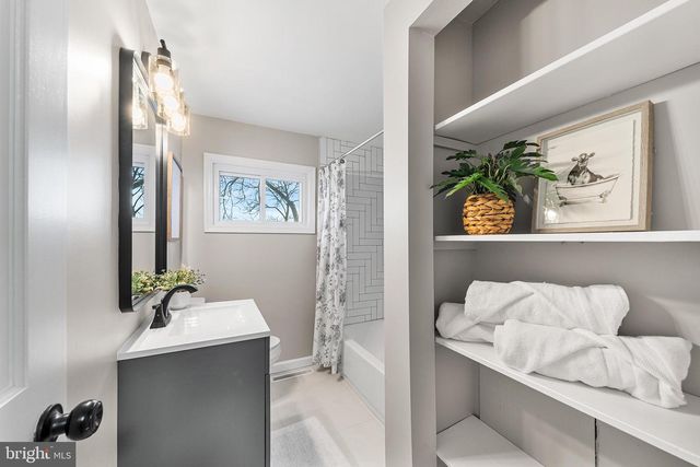 400 JEFFERSON CT, Glendora, NJ 08029