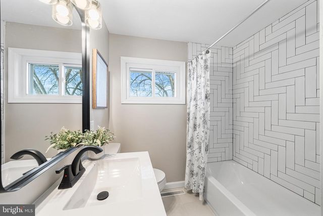 400 JEFFERSON CT, Glendora, NJ 08029