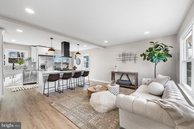 400 JEFFERSON CT, Glendora, NJ 08029