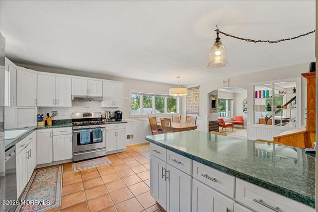 89 Campbell Street, Red Bank, NJ 07701