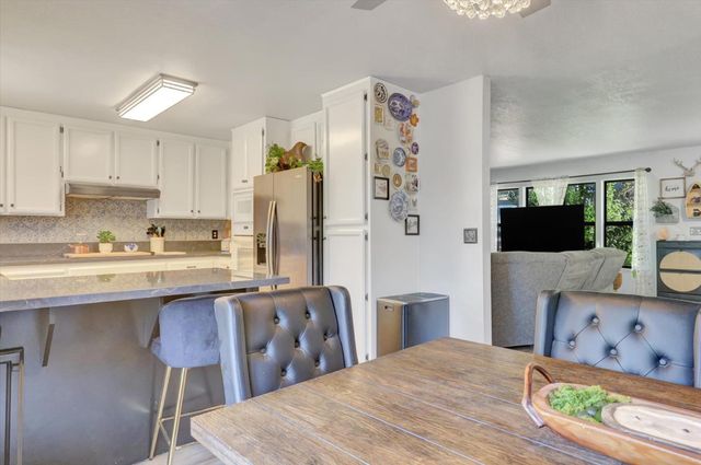 23944 Oakmont Way, Auburn, CA 95602