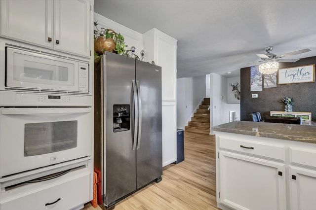 23944 Oakmont Way, Auburn, CA 95602