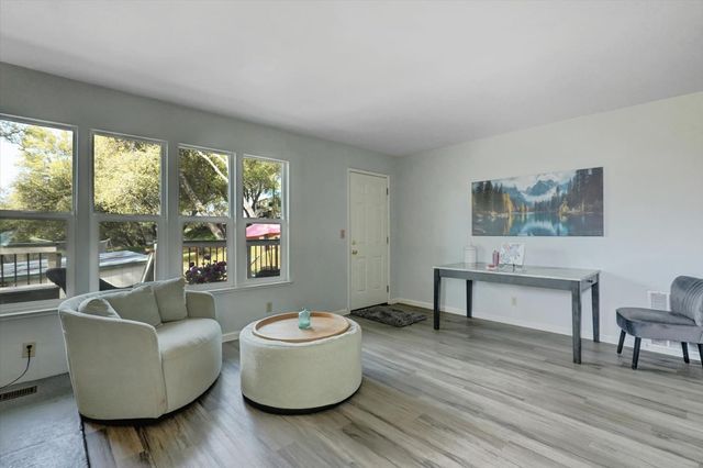 23944 Oakmont Way, Auburn, CA 95602