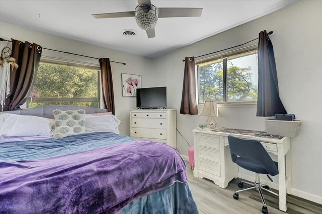 23944 Oakmont Way, Auburn, CA 95602