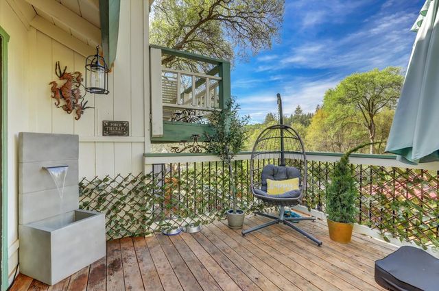 23944 Oakmont Way, Auburn, CA 95602