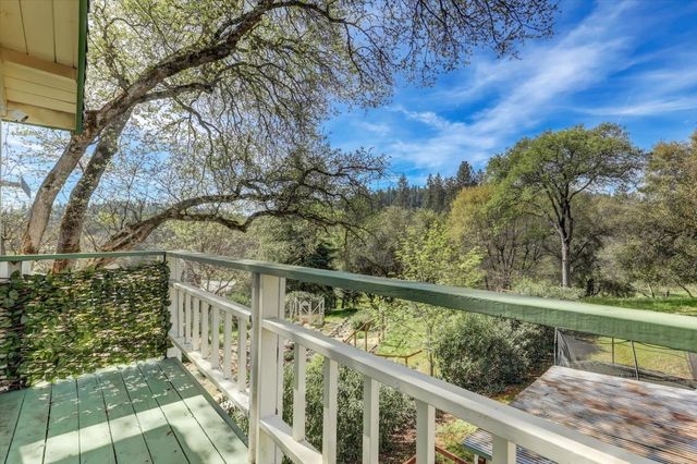 23944 Oakmont Way, Auburn, CA 95602