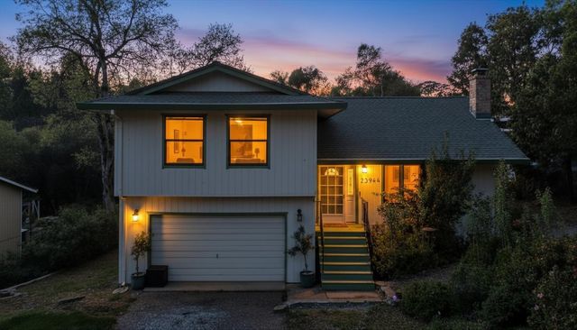 23944 Oakmont Way, Auburn, CA 95602