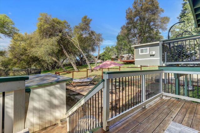 23944 Oakmont Way, Auburn, CA 95602