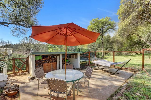 23944 Oakmont Way, Auburn, CA 95602