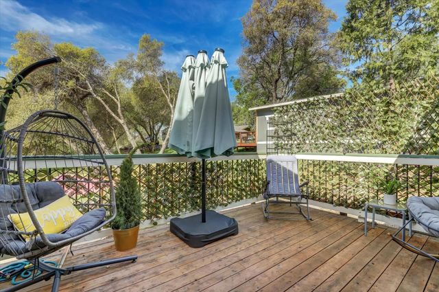 23944 Oakmont Way, Auburn, CA 95602