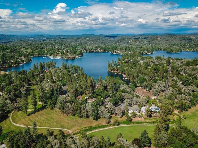 23944 Oakmont Way, Auburn, CA 95602