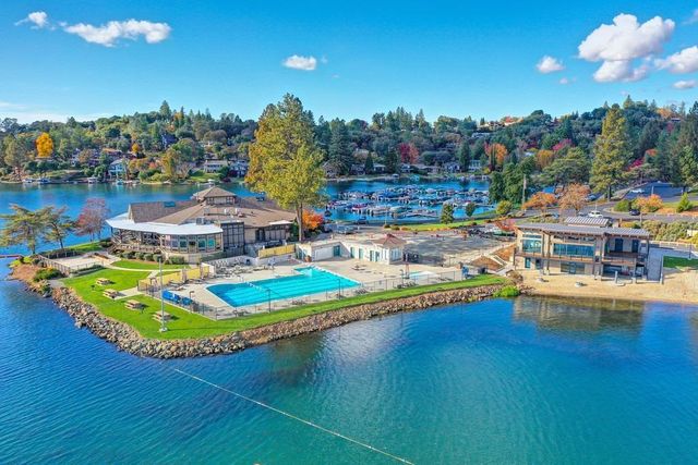 23944 Oakmont Way, Auburn, CA 95602