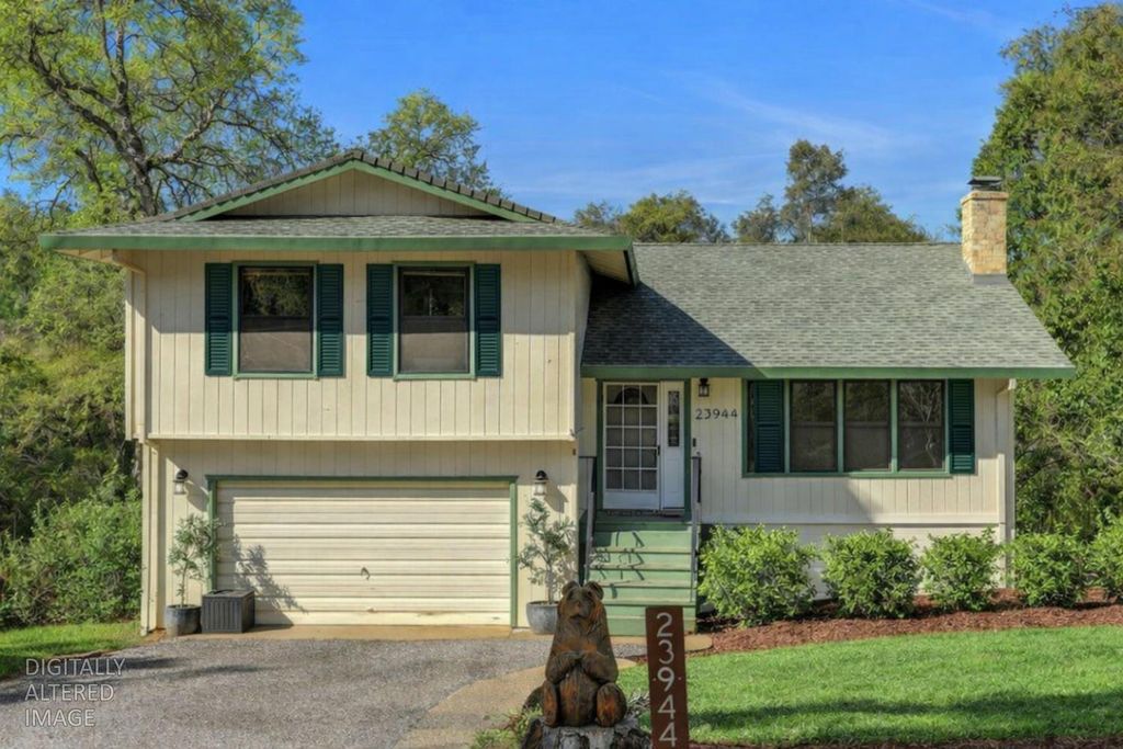 23944 Oakmont Way, Auburn, CA 95602
