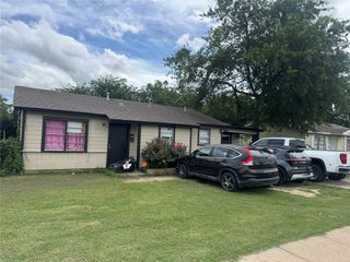 5212 E Berry Street, Fort Worth, TX 76119