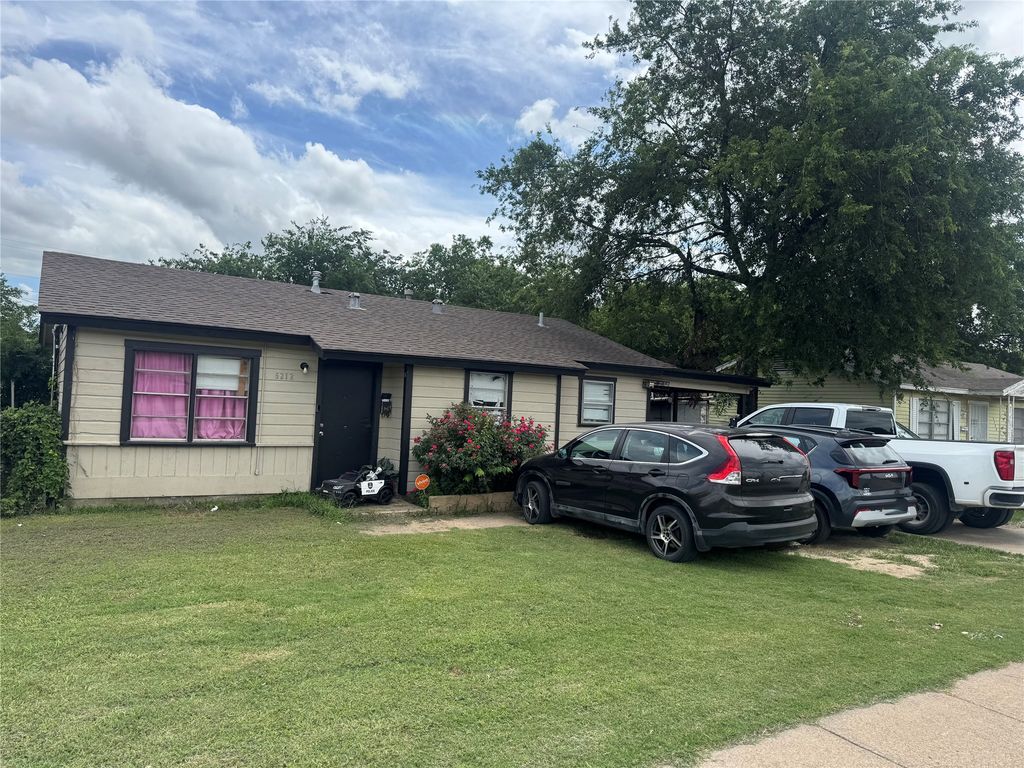 5212 E Berry Street, Fort Worth, TX 76119