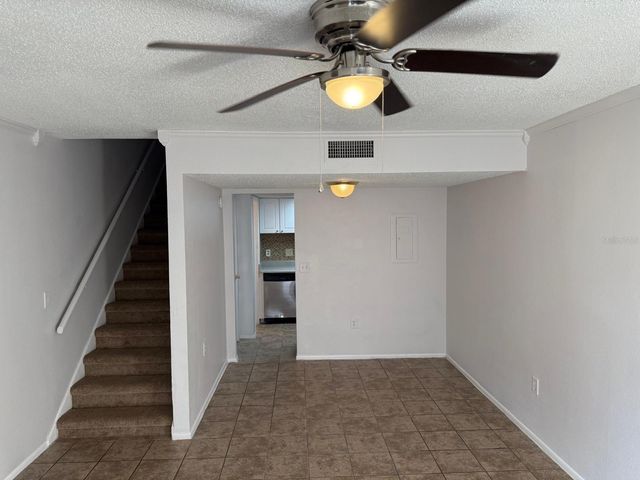 4269 S SEMORAN BOULEVARD 17, Orlando, FL 32822