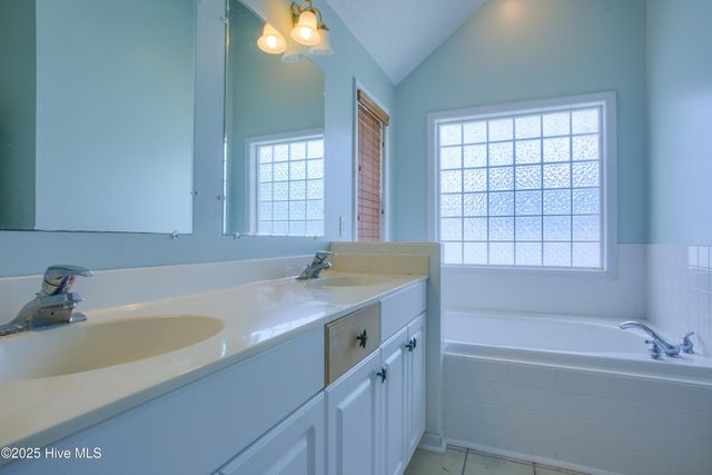 109 Little Current Lane, Sneads Ferry, NC 28460