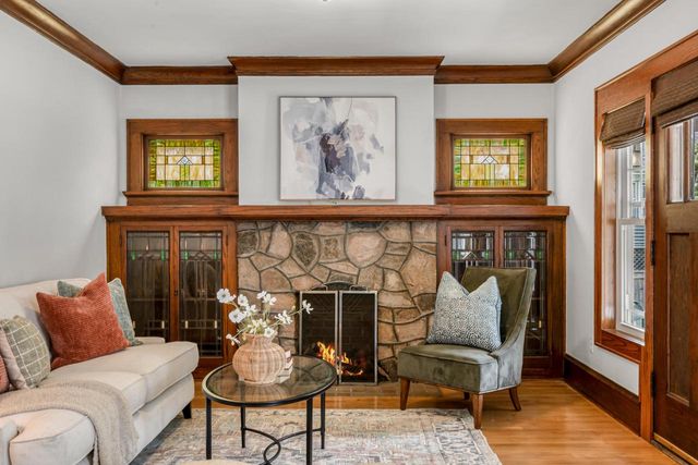 2556 S Logan AVENUE, Milwaukee, WI 53207