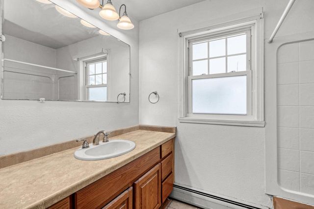 2556 S Logan AVENUE, Milwaukee, WI 53207
