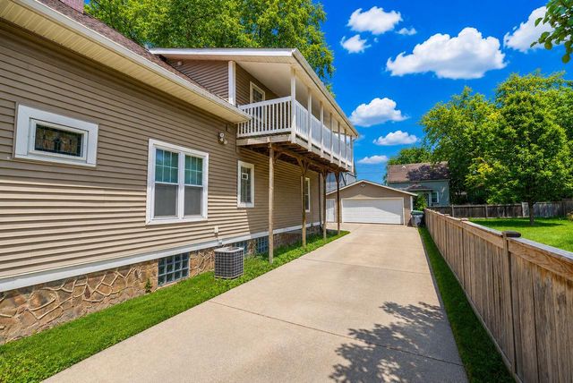 2556 S Logan AVENUE, Milwaukee, WI 53207