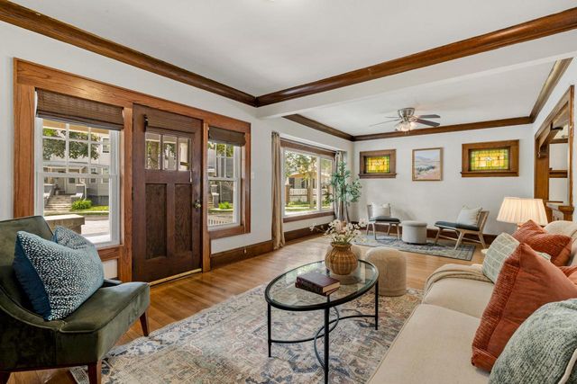 2556 S Logan AVENUE, Milwaukee, WI 53207