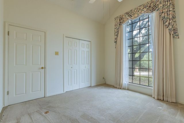 9900 Oak Ridge Circle, Woodway, TX 76712