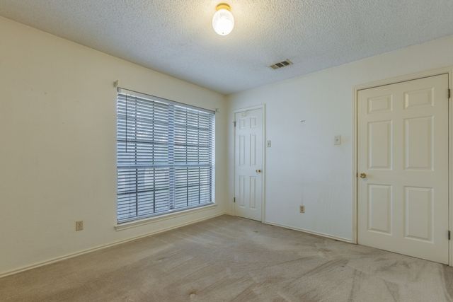 9900 Oak Ridge Circle, Woodway, TX 76712