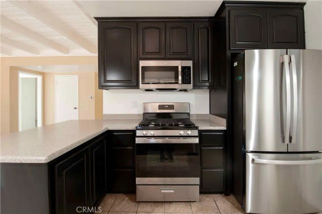 19808 Londelius Street, Northridge, CA 91324