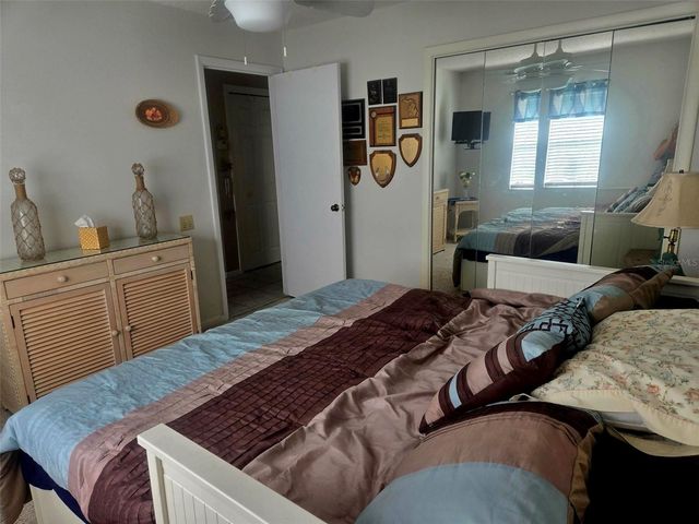 4236 PRO AM AVE E, Bradenton, FL 34203