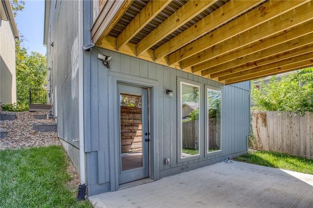 4334 Forest Avenue, Kansas City, MO 64110