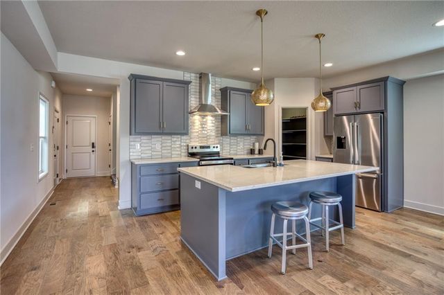 4334 Forest Avenue, Kansas City, MO 64110