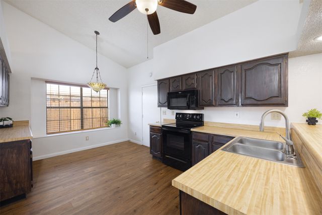 4504 Keys Drive, The Colony, TX 75056