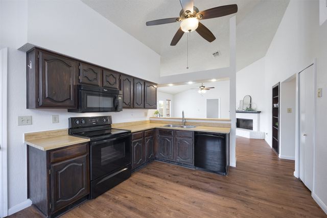 4504 Keys Drive, The Colony, TX 75056