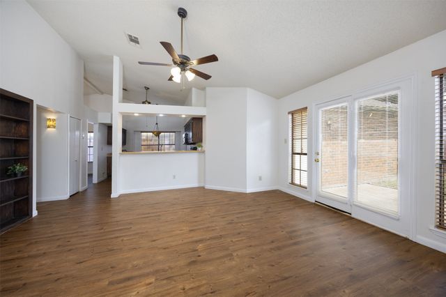 4504 Keys Drive, The Colony, TX 75056