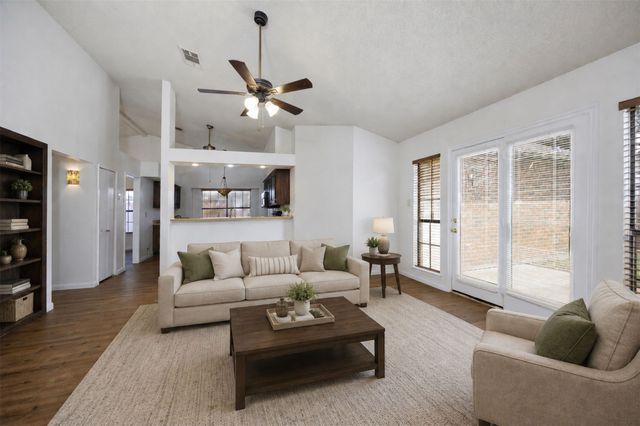 4504 Keys Drive, The Colony, TX 75056