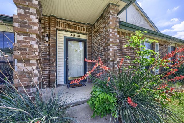 4504 Keys Drive, The Colony, TX 75056