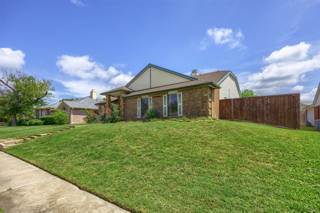 4504 Keys Drive, The Colony, TX 75056