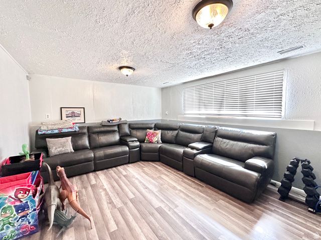 1498 W 1850 N, Layton, UT 84041