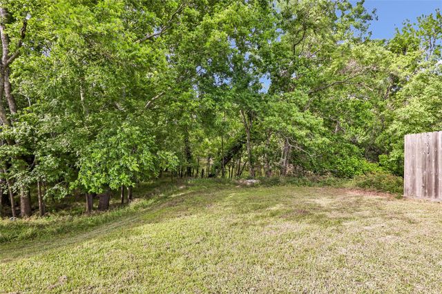 210 Regal Lane, Liberty, TX 77575