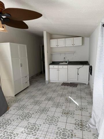 1014 W Drew Street, Lantana, FL 33462