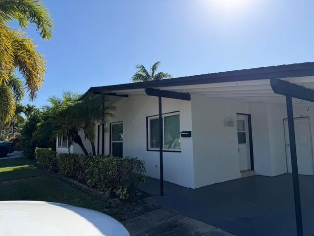 1014 W Drew Street, Lantana, FL 33462