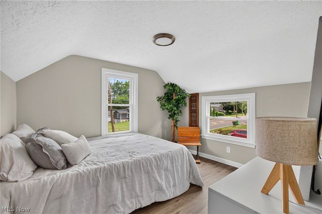 2747 Lincoln Way NW, Massillon, OH 44647